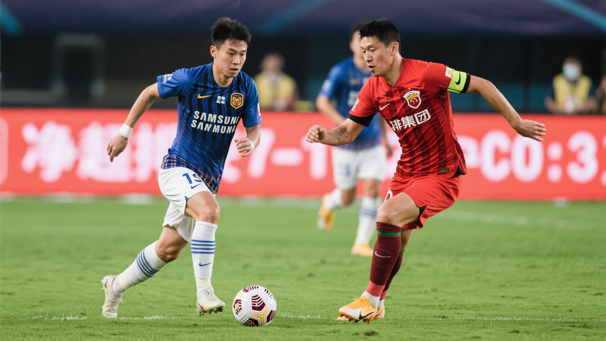 此外，两队的净胜球和进球数也将是重要的参考因素。如